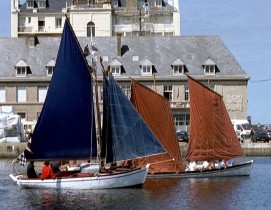 Yole à la voile