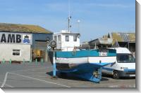 Saint-Malo (2007-08-10) Devant le chantier Etoile-Marine
