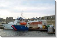 Saint-Malo (2005-02-06) View of lighthouse vessel Armorique