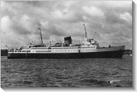 Saint-Malo (Années 1950) SS Falaise mooring in Rance. Ed. Greff (Coll. AD)